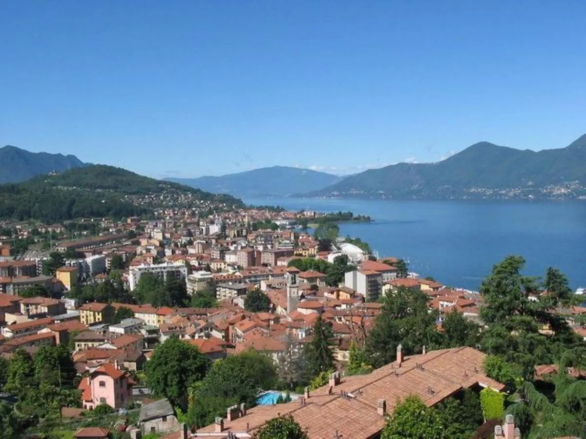 Cordelia 9 Apartment Luino 0*,